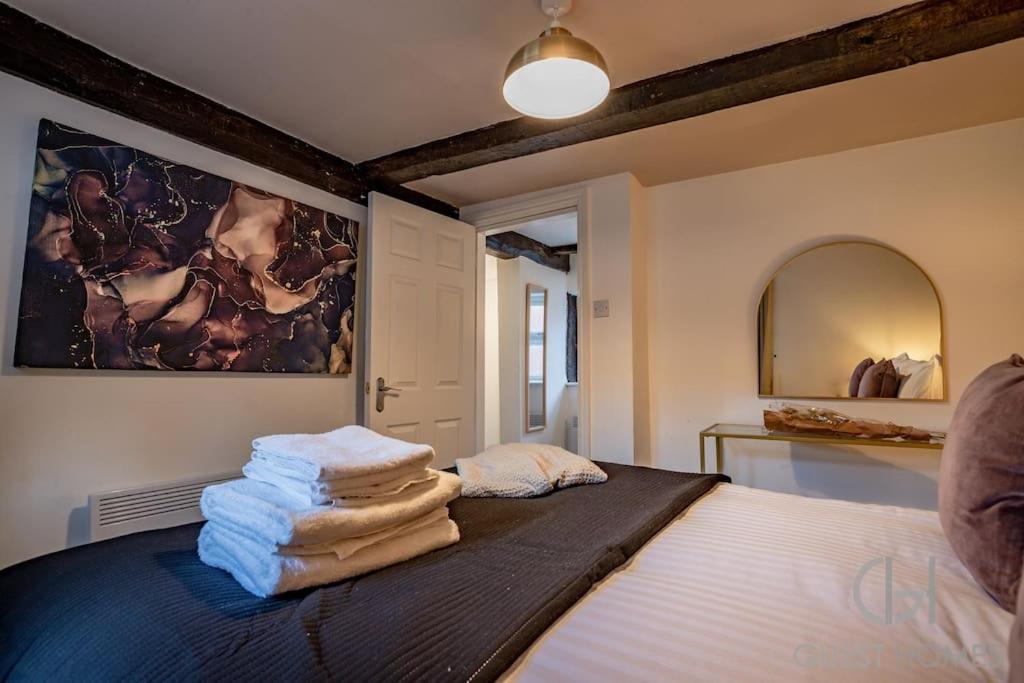 Apartment Host & - Chandan Court *